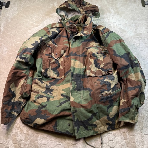 VTG Camo Cold Weather Field Jacket w/ Liner Sz Med Short 1991 Centre See Pics